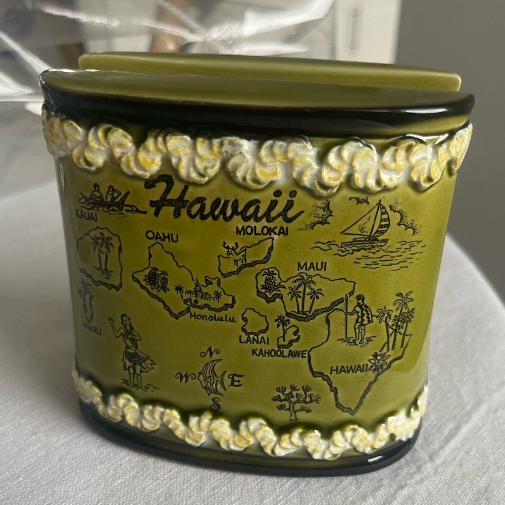 Vintage Hawaii Souvenir Ceramic napkin holder
